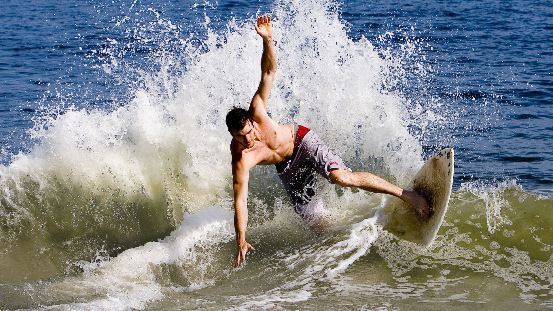 开云体育入口-眺望极限：极地探险运动比赛正式启动，极地探险介绍